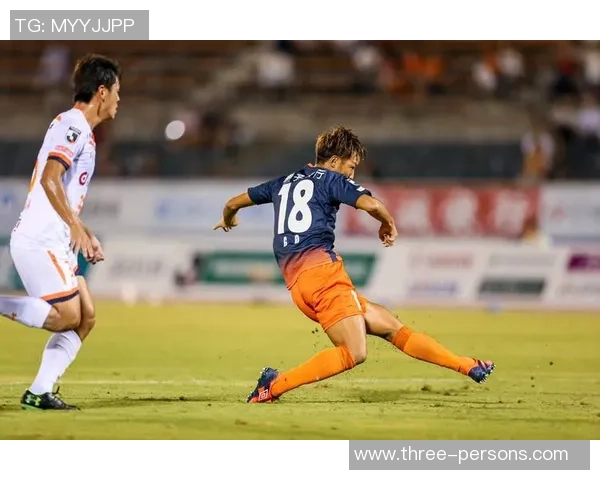 山口雷诺法与爱媛FC激战正酣足球比分实时更新与精彩回顾