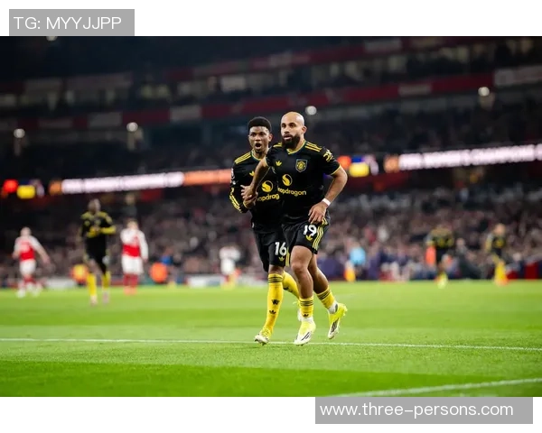 1-3! 1-1! 英超冷门夜：2大豪门不堪 阿森纳渔翁得利 争冠仅剩1对手